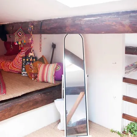 Charming Apt Near Bastille Apartment